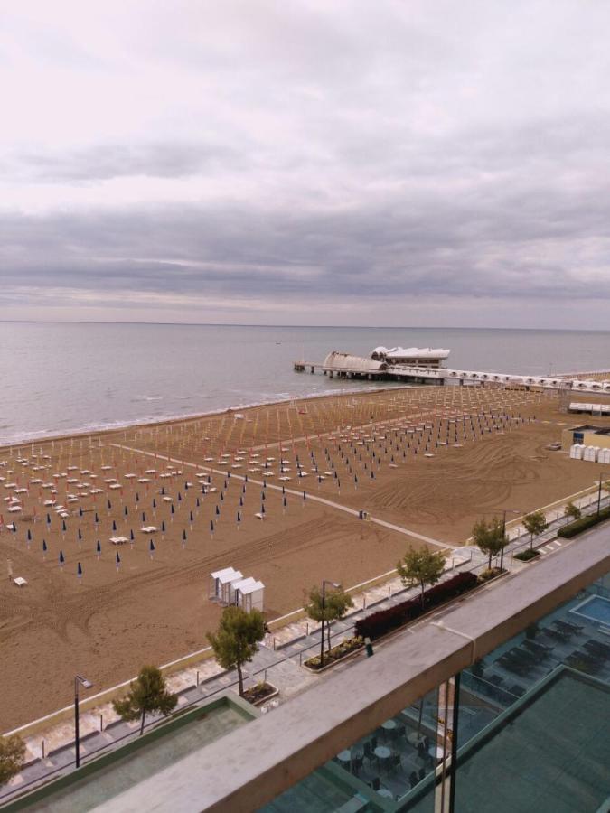 Hotel Columbus Lignano Sabbiadoro Eksteriør bilde