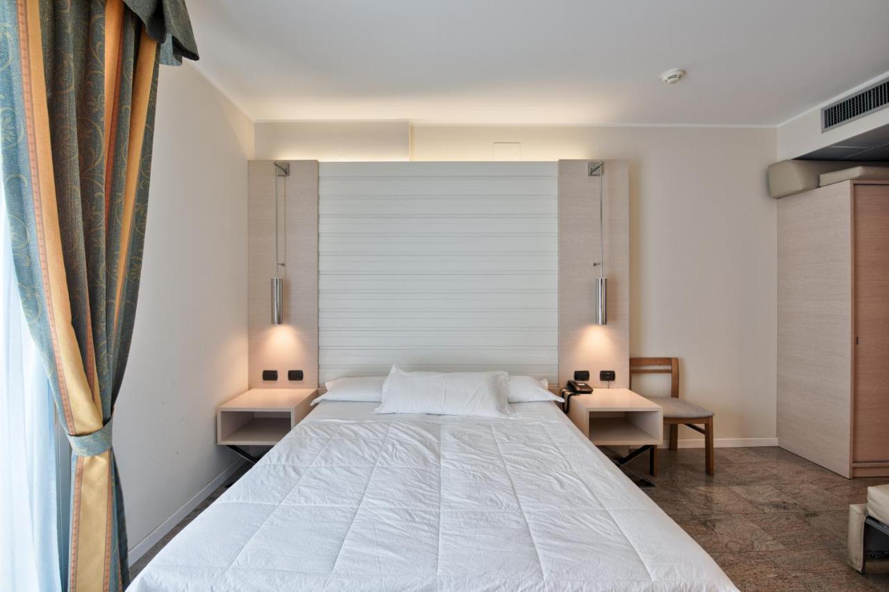 Hotel Columbus Lignano Sabbiadoro Eksteriør bilde