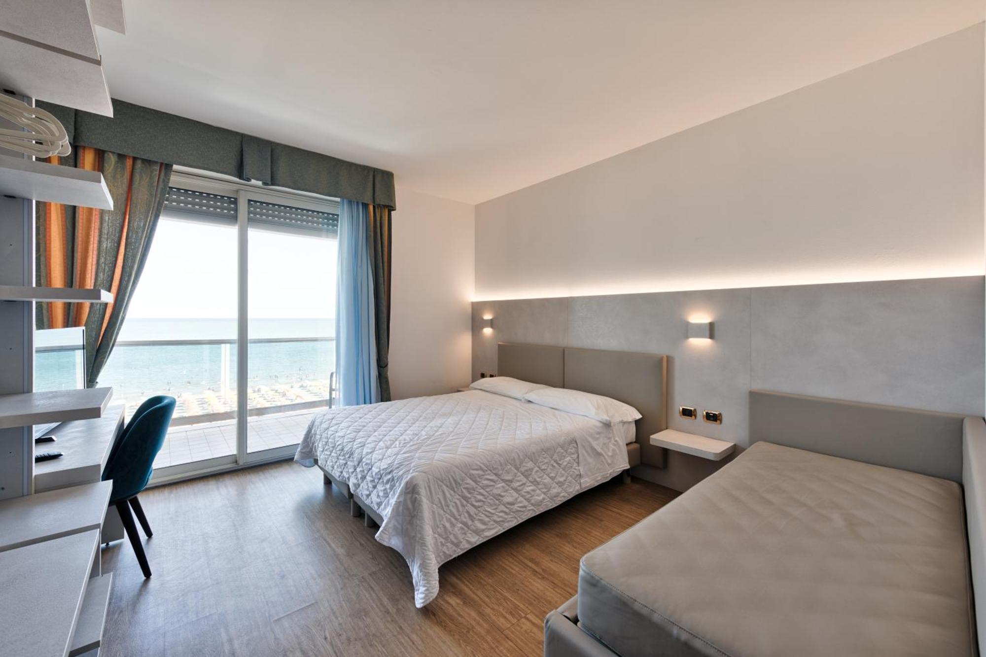 Hotel Columbus Lignano Sabbiadoro Eksteriør bilde