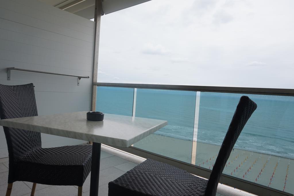 Hotel Columbus Lignano Sabbiadoro Eksteriør bilde