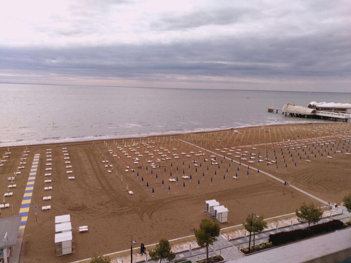 Hotel Columbus Lignano Sabbiadoro Eksteriør bilde